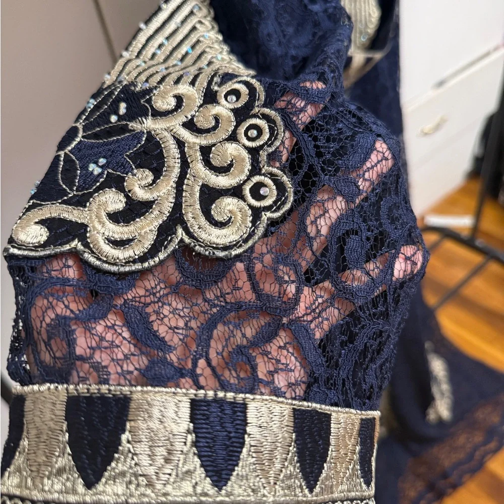 Arabian Embroidered Navy Dress with Gold Accents with belt fits L/XL with Stretc - Picture 7 of 11